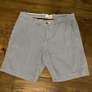 1901 Men’s Stripped Shorts
